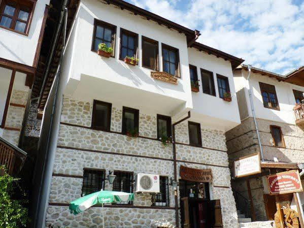 Toni'S Guest House 멜닉 외부 사진