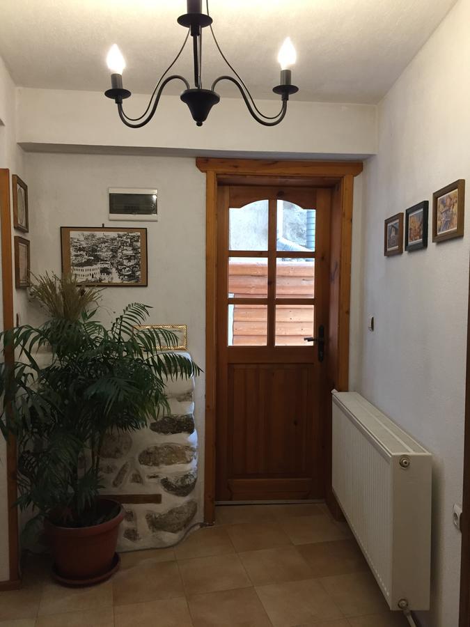 Toni'S Guest House 멜닉 외부 사진