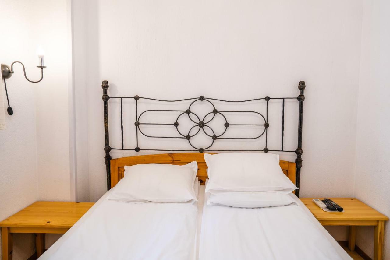 Toni'S Guest House 멜닉 외부 사진